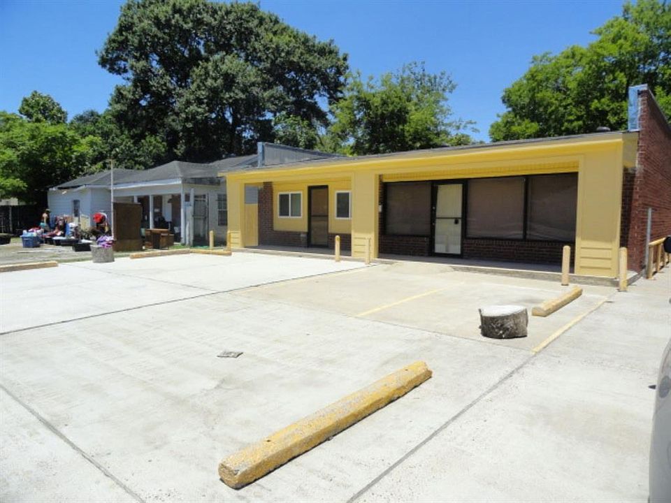 1st image of 8145 Howard Dr