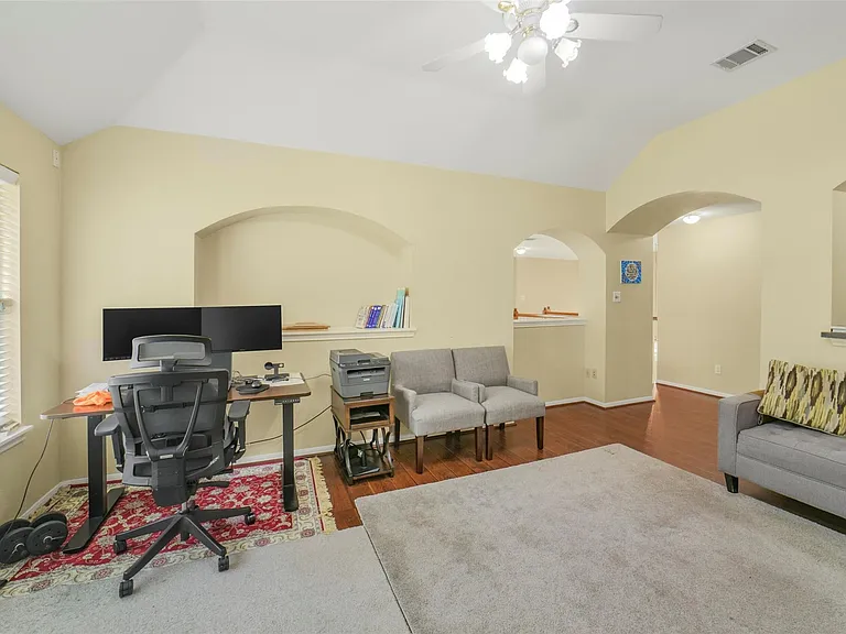 22554 Bristolwood Ct — Photo 34