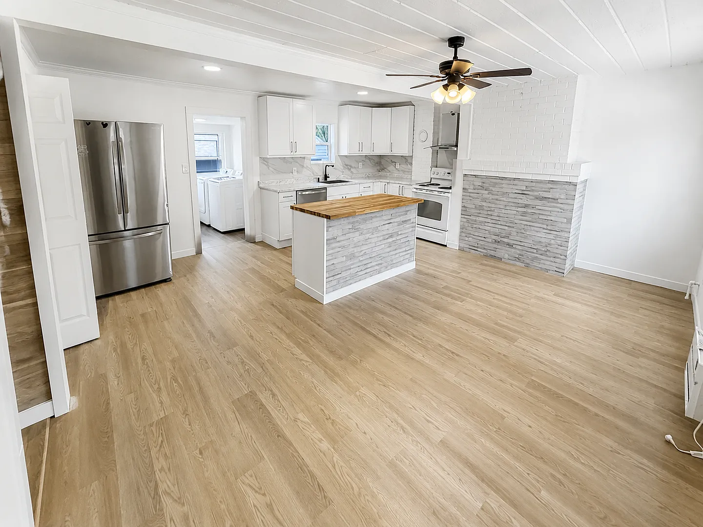Stunning, Newly Renovated 2BR | 1BA — Photo 3