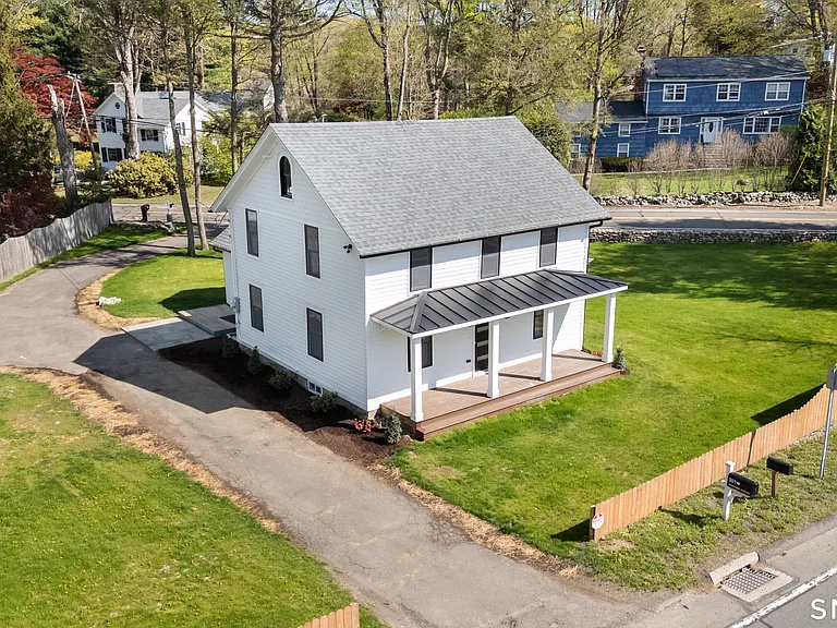 152 Partrick Ave — Photo 5