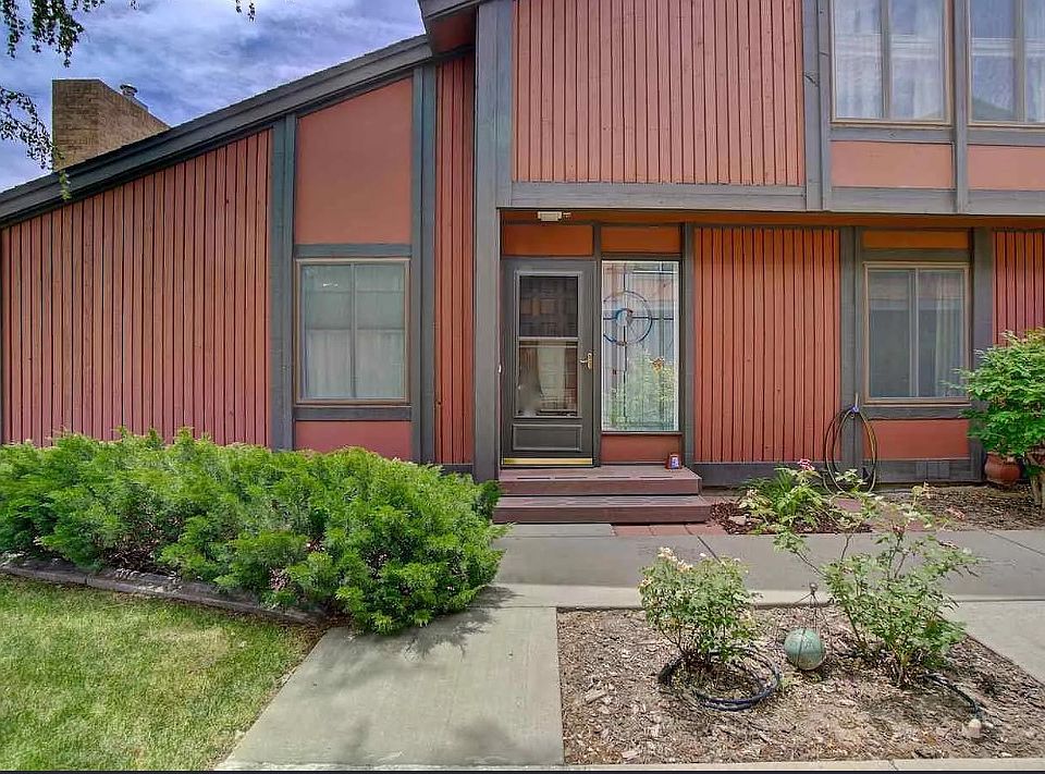 1st image of 1155 Lakeside Dr APT 204