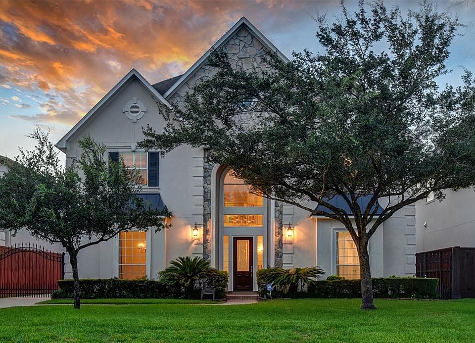 1st image of 4928 Mimosa Dr