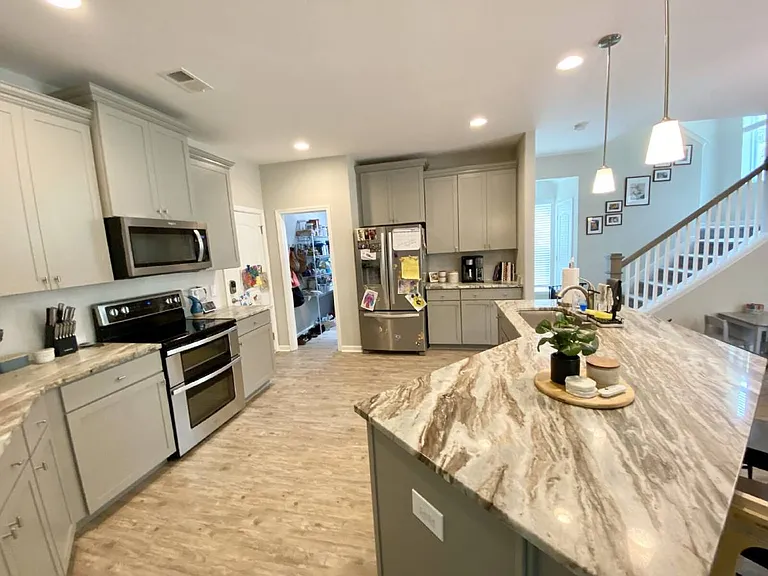 112 Sago Palm Dr — Photo 6