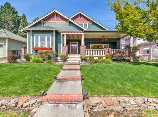 325 Jackson Creek Dr, Jacksonville, OR