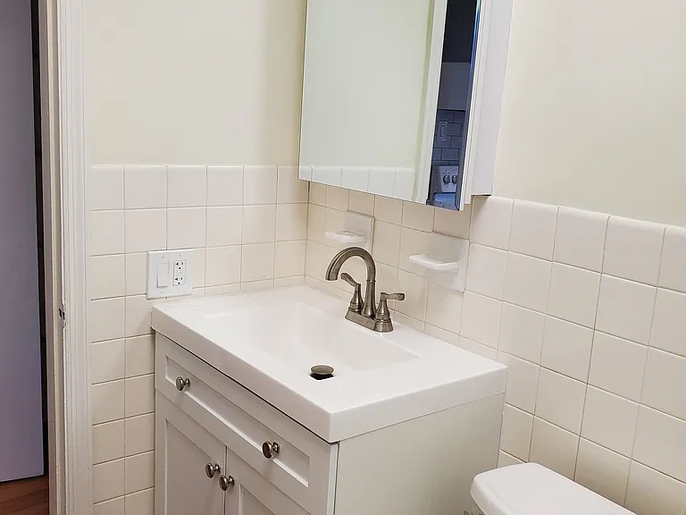 428 Elwood Ave #2S — Photo 5