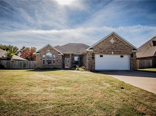 3007 NW Apple Harvest, Bentonville, AR 72712