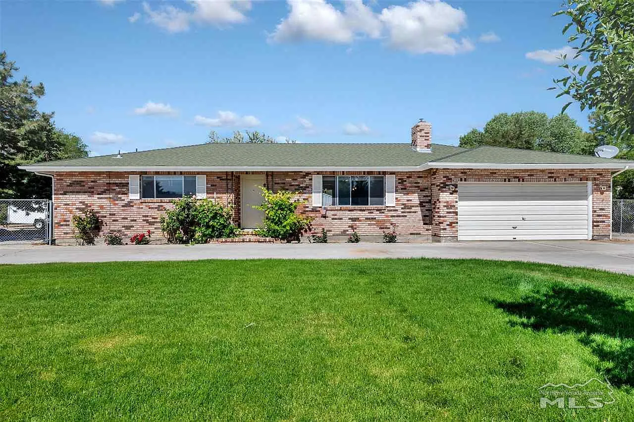 4140 Emerson Dr photo 1