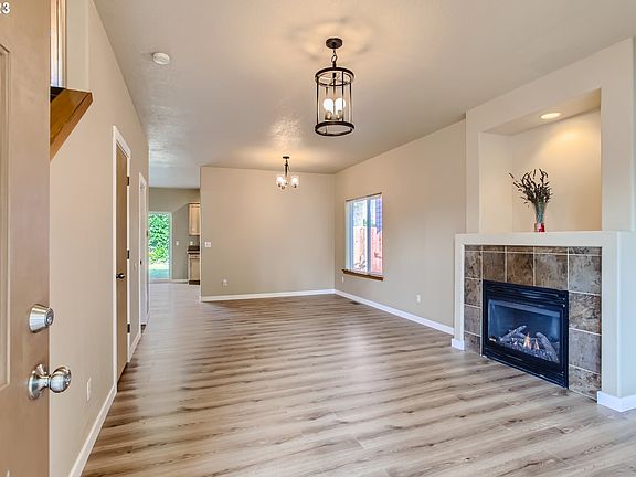 4th image of 4207 SE 90th Ave