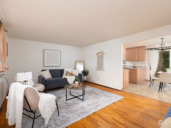 3rd image of 11506 108th Street SW