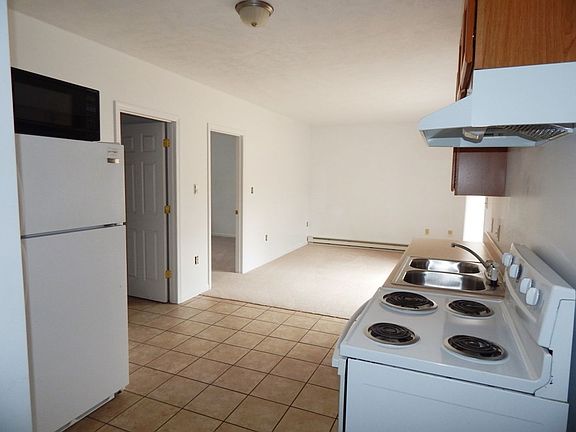 2nd image of 189 Thomas Ln #191