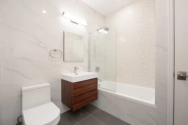 Rented by Living New York | media 8