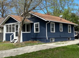 325 E 19th St, Lawrence, KS 66046