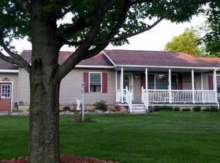 10060 Cemetery Rd, Otisville, MI 48463