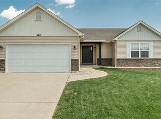 520 Prairie Creek Ct, Foristell, MO 63348