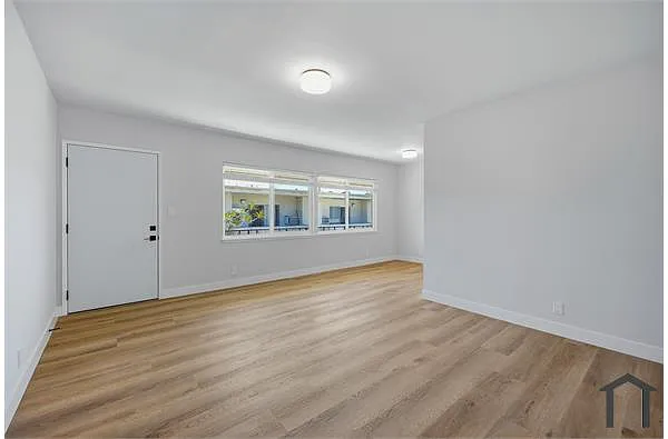 Building Photo - 1511 Corinth Ave #6