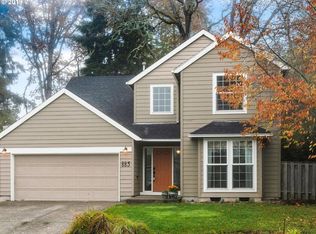 883 NE Eaglenest Ct, Hillsboro, OR 97124