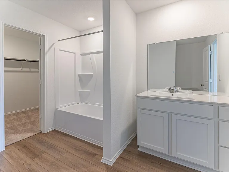 2612 Schwartz Ln — Photo 9