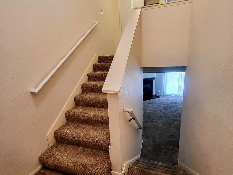 928 Blue Heron Ave NE — Photo 5