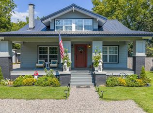 472 W 2nd St, Waldron, AR 72958