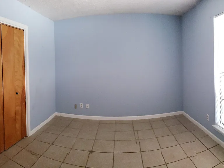 923 Dryden Ave — Photo 11