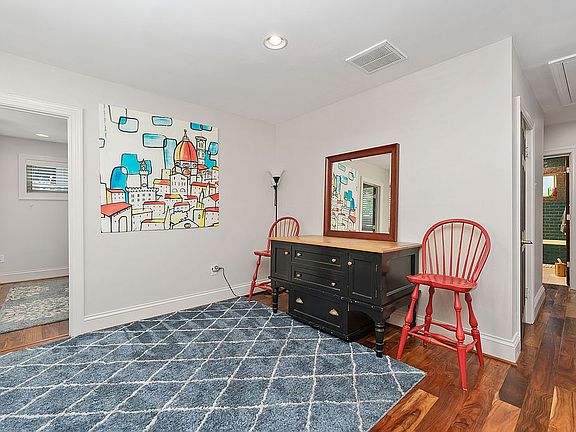 4th image of 1137 Manchester Ave