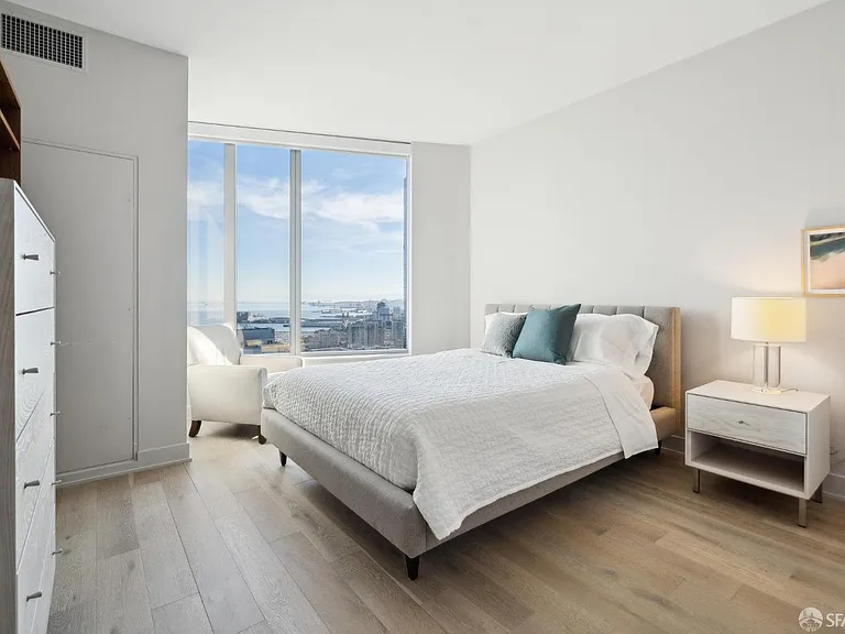 201 Folsom St #33D — Photo 26