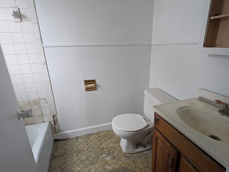 3307 Hoover Ave — Photo 8