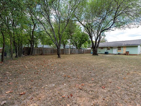 3rd image of 1021 Gardner Rd