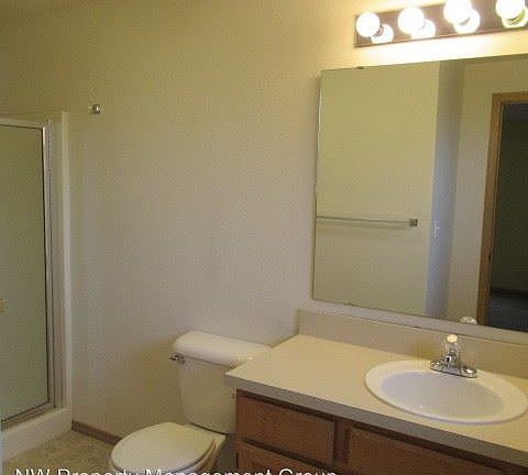 5th image of 5016 109th St NE #A