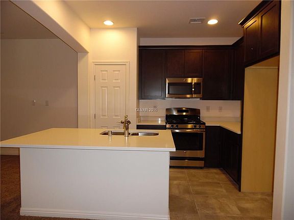 5th image of 9120 Emerald Pearl Ct