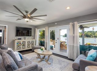 150 Edgewater Way, Pointblank, TX 77364