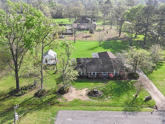 3rd image of 17424 Wirth Place Rd