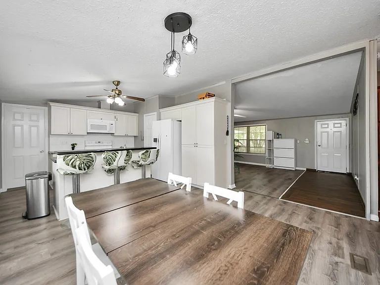 18303 James Rd — Photo 24