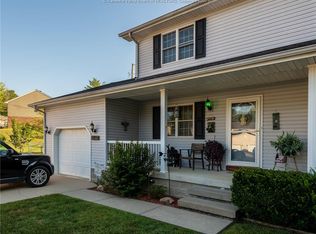 202 Penny Ln, Elkview, WV 25071