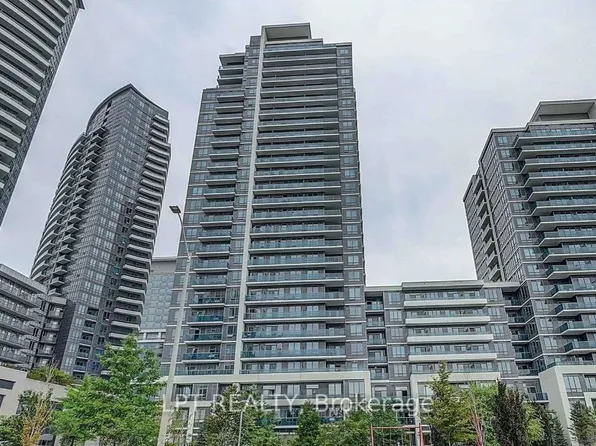 7165 Yonge St, Markham, ON