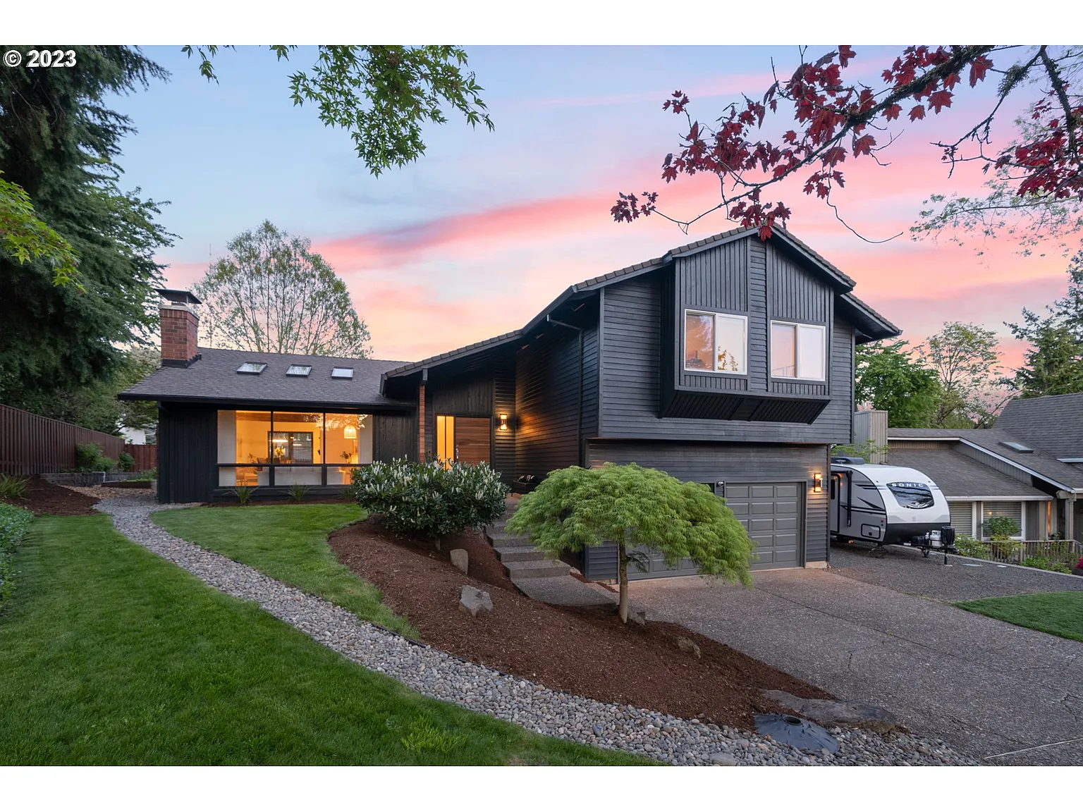 500 NW Torrey View Dr photo 1
