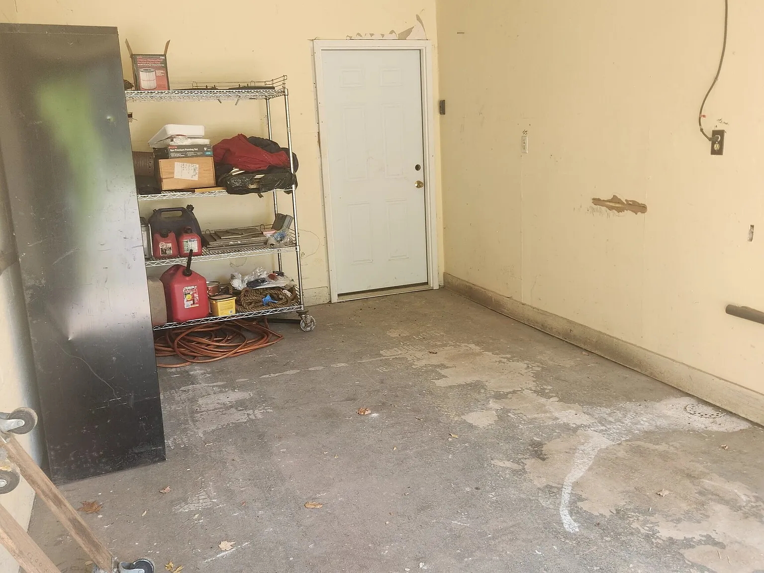 Studio, 800 sqft, $500 — Photo 3