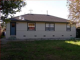 2nd image of 410 Dakota Ave