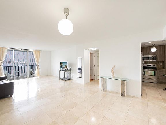 5th image of 1001 91st St APT 701
