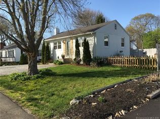 15 Thompson Ln, Old Saybrook, CT 06475