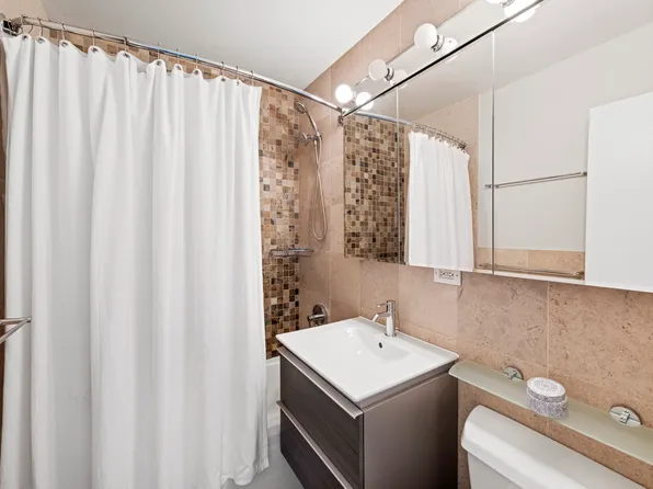 165 West End Avenue image 7 of 11