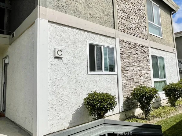 2851 S Fairview St Unit C, Santa Ana, CA 92704
