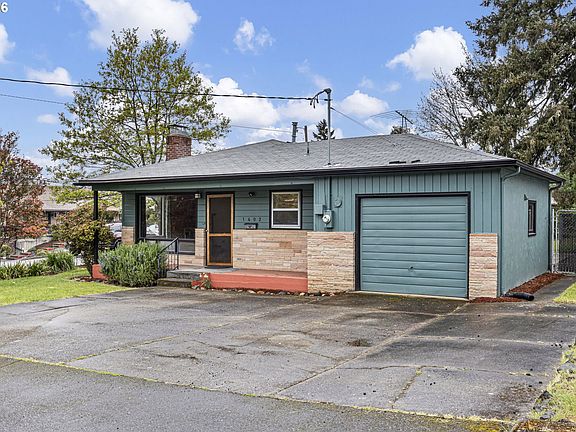 2nd image of 1402 SE Court Ave