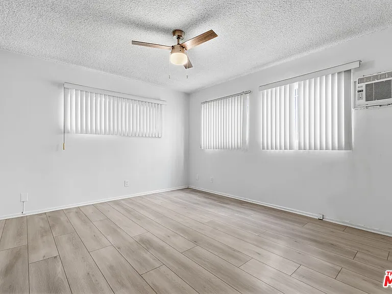 2332 S Beverly Glen Blvd #3 — Photo 12