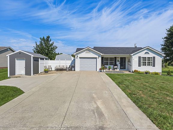 4th image of 204 Beechwood Dr