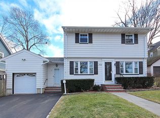 88 Elm St, Summit, NJ 07901