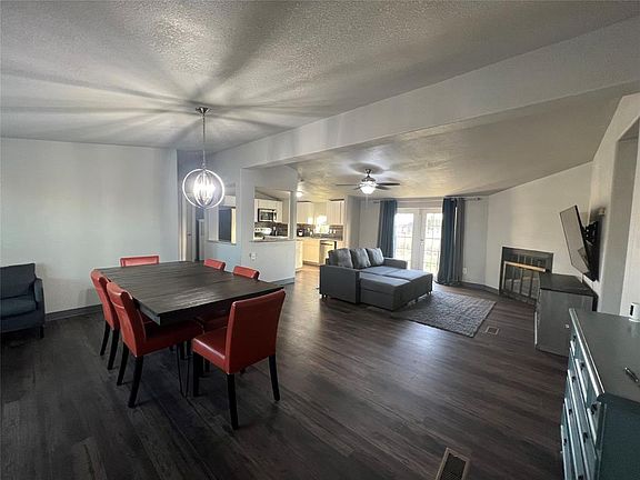 3rd image of 253 Burkett Ln