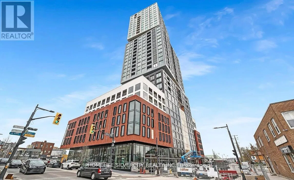 2 bed, $2,400 — Photo 1