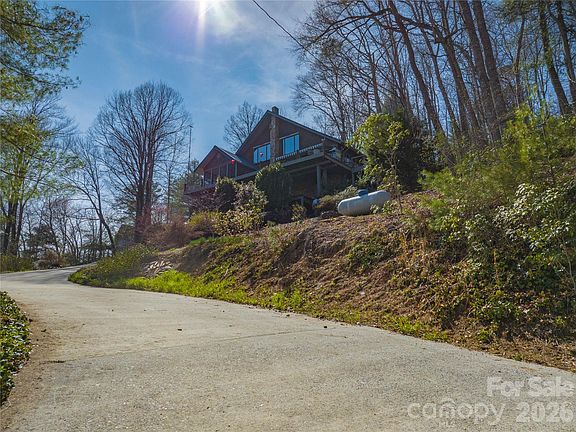 4th image of 369 Deals Gap Rd