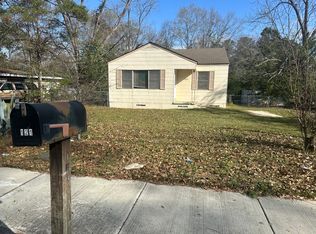 121 Hedstrom Dr, Dothan, AL 36301